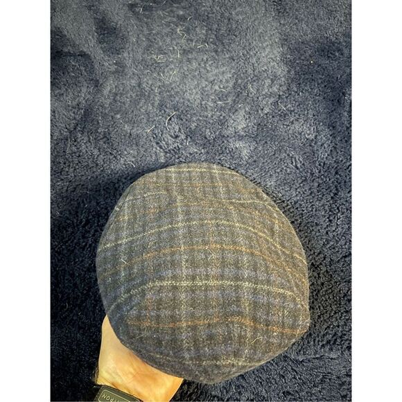 Mucros Weavers Wool Trinity Flat Cap - Picture 6 of 7